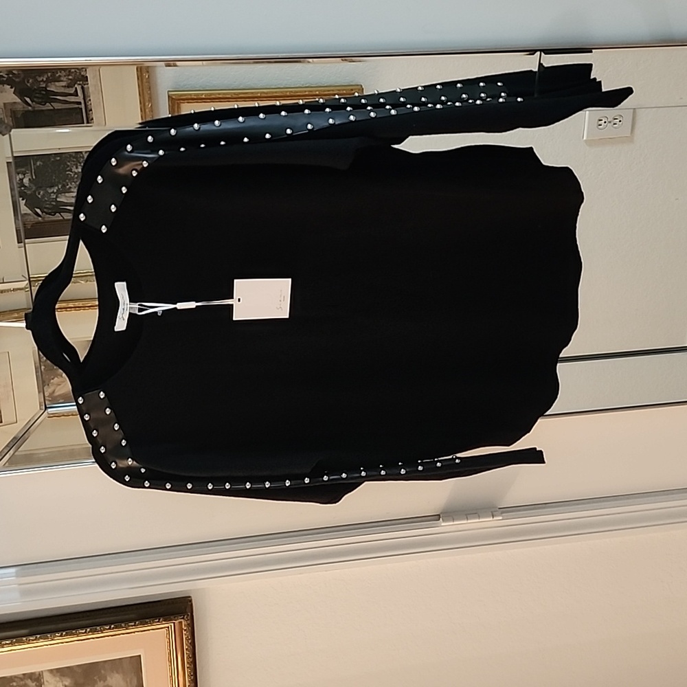 Siani Milano NWT black long sleeve scoop neck sweater/faux leather size …